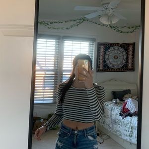 Forever 21 Striped Long Sleeve Crop Top